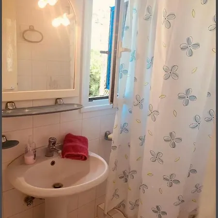 Great Maisonette in Andros Ferienhaus Ándros